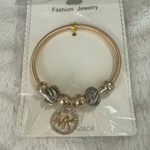 Elegant Gold and Black Beaded Bracelet